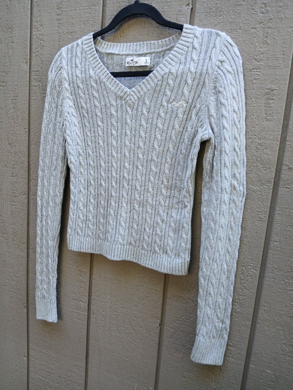 Hollister Small Cable Knit V Neck Grey Sweater Long Sleeve Women's